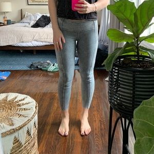 Lulu lemon 7/8 mid rise legging - distressed blue